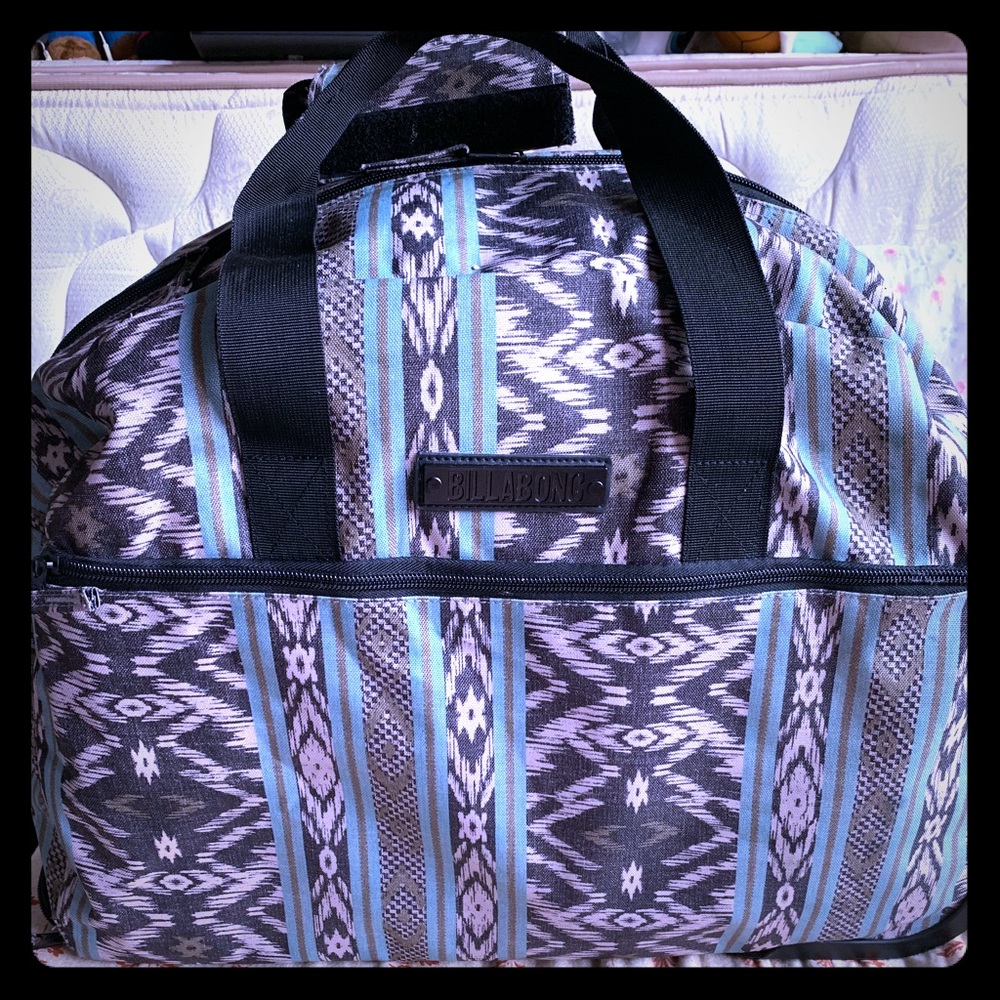 Billabong Aztec texture rolling duffel bag